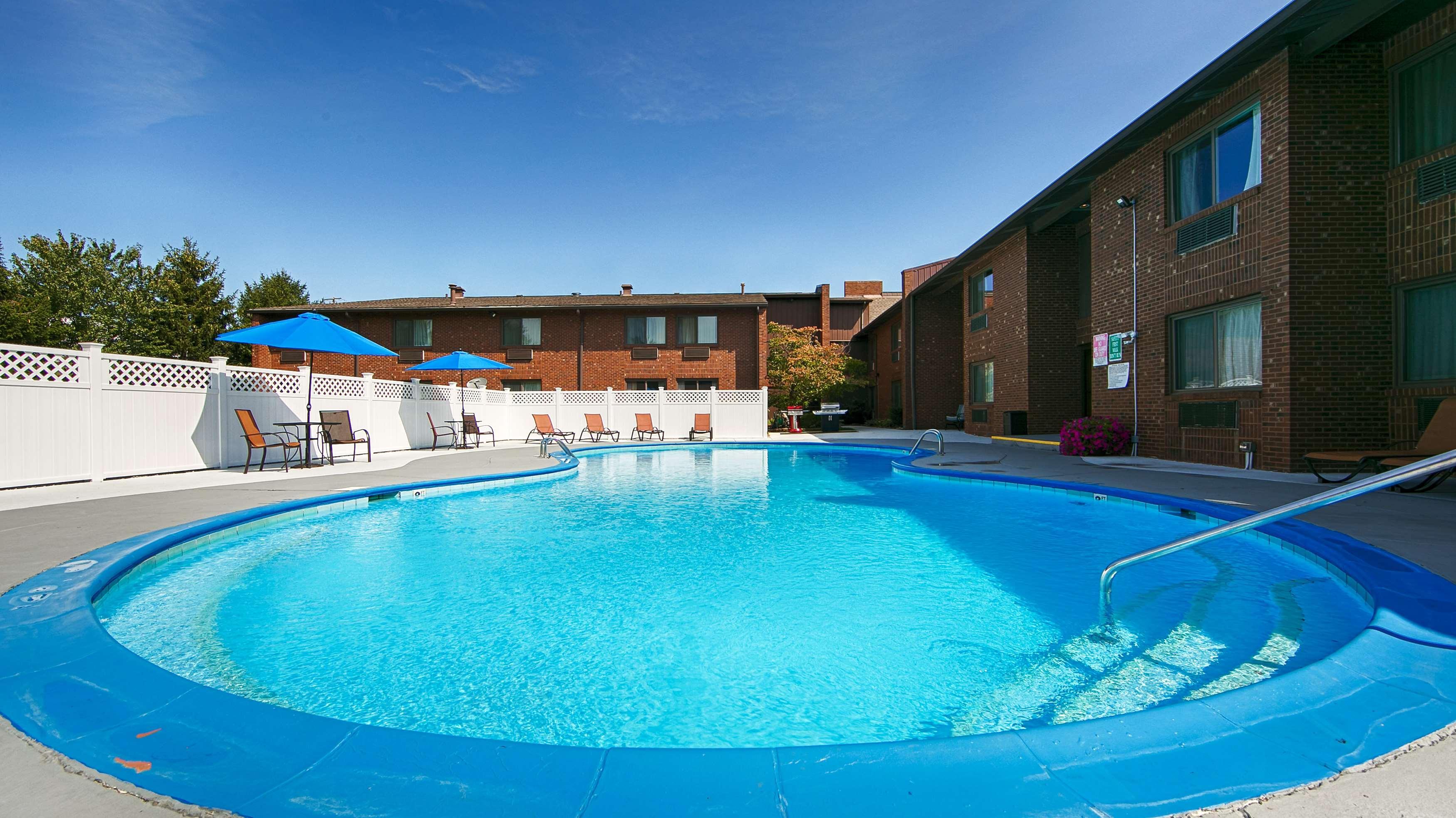 Best Western Shelbyville Lodge Exterior foto
